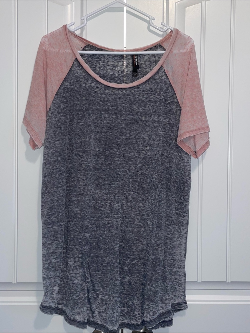 torrid Pink Sleeve Gray Burnout Raglan Tee